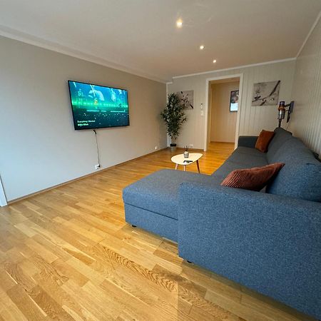 Charming 3-Bedroom Apartment In The Heart Of Kristiansund Eksteriør bilde