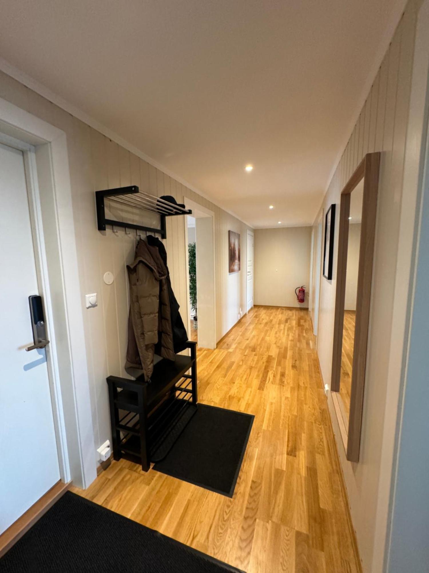Charming 3-Bedroom Apartment In The Heart Of Kristiansund Eksteriør bilde