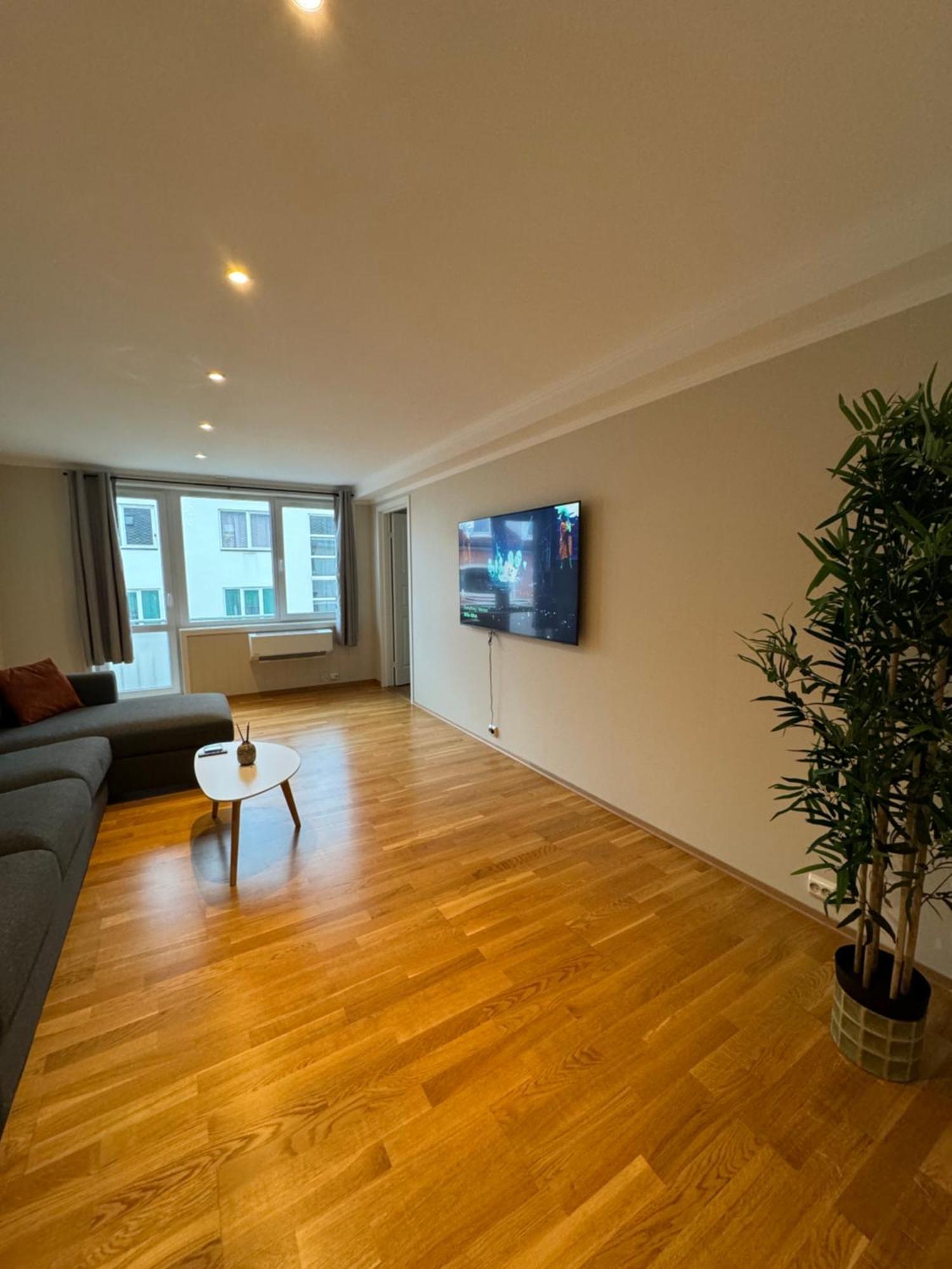 Charming 3-Bedroom Apartment In The Heart Of Kristiansund Eksteriør bilde