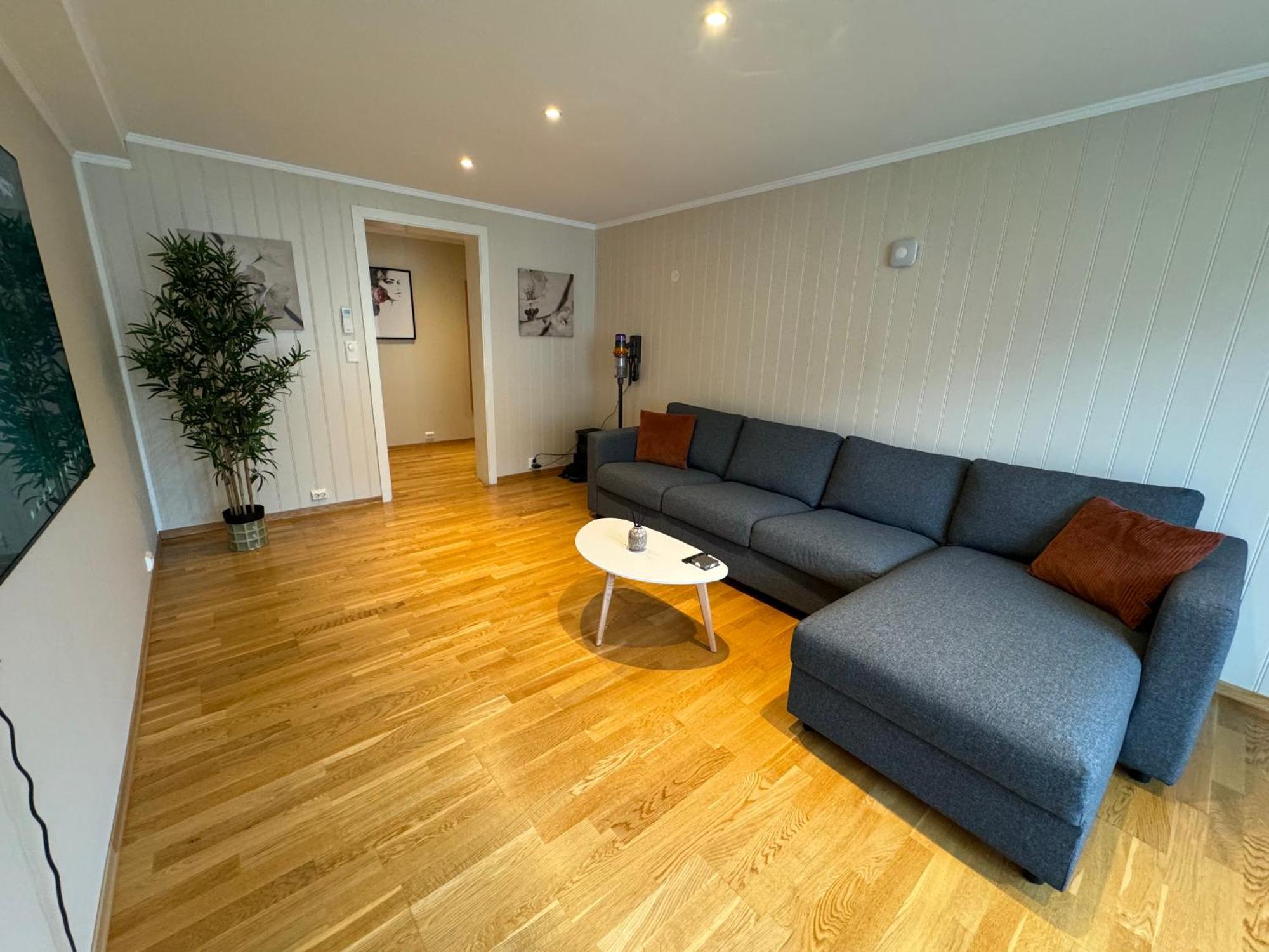 Charming 3-Bedroom Apartment In The Heart Of Kristiansund Eksteriør bilde